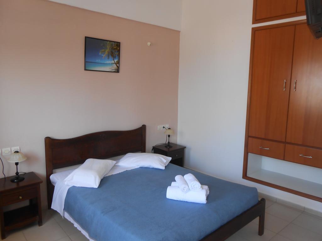 Frosso'S Apartments Kokkini Hani Exterior foto